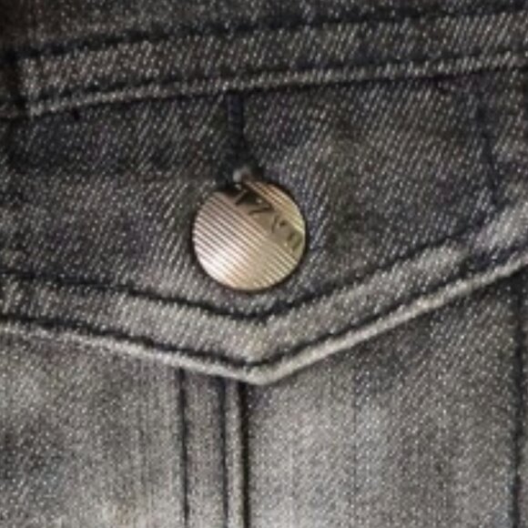 DAZL whitewashed black denim vest with fringe on back - girls XL/women's small - Picture 4 of 6